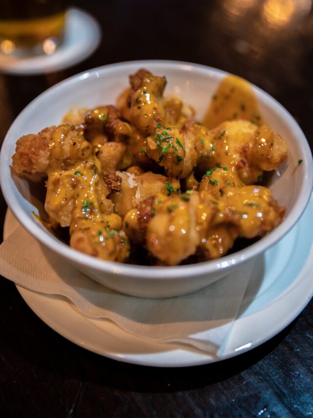 10 Restaurant Chains That Serve the Best Cheese Curds